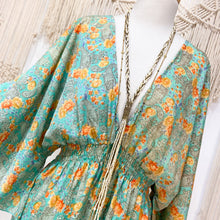 Cargar imagen en el visor de la galería, Vestido Anís Corto Light Green (M-L)