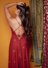Cargar imagen en el visor de la galería, Vestido Amatista Bordado Burdeo