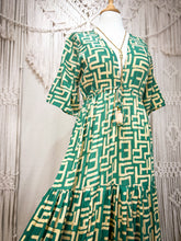 Cargar imagen en el visor de la galería, Vestido Jazmín Corto Geométrico (S-M)