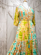 Cargar imagen en el visor de la galería, Vestido Jazmín Corto Sun (S-M)