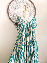 Cargar imagen en el visor de la galería, Vestido Ananda Turquesa (S-M)