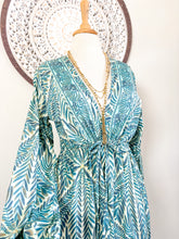 Cargar imagen en el visor de la galería, Vestido Jazmín Wild (S-M)