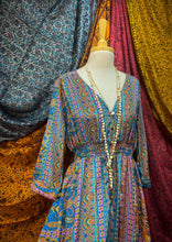 Cargar imagen en el visor de la galería, Vestido Jane Azul (M-L)

