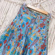 Cargar imagen en el visor de la galería, Pollera Boho Azulada (M-L)
