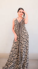 Cargar imagen en el visor de la galería, Vestido Asha Gold Print
