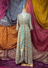 Cargar imagen en el visor de la galería, Vestido Jane Cielo (M-L)
