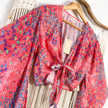 Cargar imagen en el visor de la galería, Top Kimono Flor (estándar)
