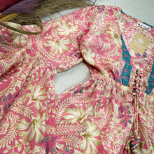 Cargar imagen en el visor de la galería, Blusa Gitana Coral (S-M)
