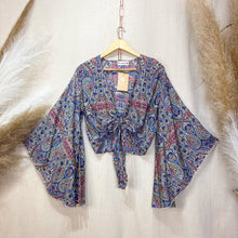 Cargar imagen en el visor de la galería, Top Kimono Azul Etnico
