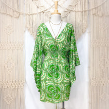Cargar imagen en el visor de la galería, Vestido Soul Verde Lima (estándar)
