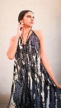 Cargar imagen en el visor de la galería, Vestido Asha Black Gold
