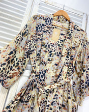 Cargar imagen en el visor de la galería, Kimono Rakhi Animal Print
