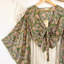 Cargar imagen en el visor de la galería, Top Kimono Green Pink (estándar)

