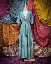 Cargar imagen en el visor de la galería, Vestido Jazmín Corto Calipso Gold M-L
