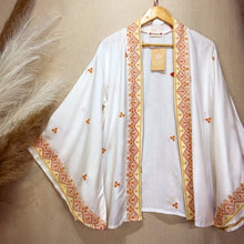Cargar imagen en el visor de la galería, Kimono Reina Blanco
