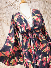 Cargar imagen en el visor de la galería, Vestido Pitta Black (M-L)

