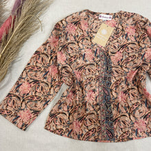 Cargar imagen en el visor de la galería, Blusa Luz Flor Dorada
