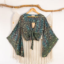 Cargar imagen en el visor de la galería, Top Kimono Black Flower (estándar)
