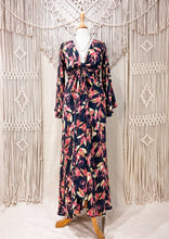 Cargar imagen en el visor de la galería, Vestido Pitta Black (M-L)
