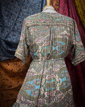 Cargar imagen en el visor de la galería, Vestido Jazmín Corto Green Pink S-M
