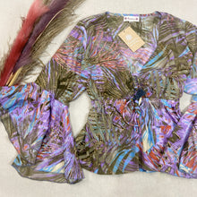 Cargar imagen en el visor de la galería, Blusa Gitana Mora (S-M)
