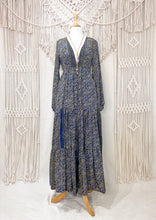 Cargar imagen en el visor de la galería, Vestido Mehendi Azul
