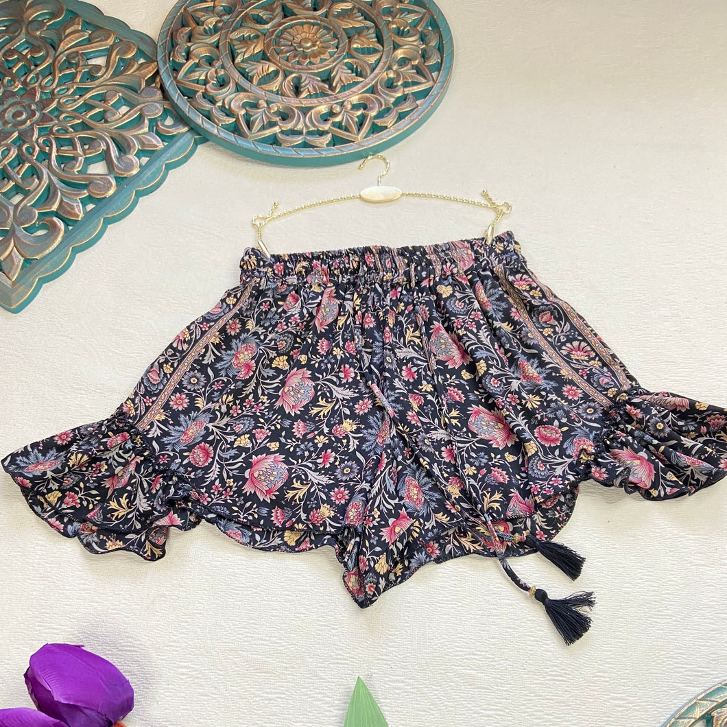 Short Camellia Negro Flor, S-M