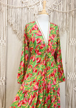 Cargar imagen en el visor de la galería, Vestido Jazmín Green Wild
