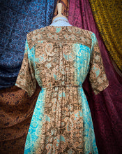 Cargar imagen en el visor de la galería, Vestido Jazmín Corto Arena S-M
