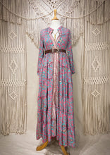 Cargar imagen en el visor de la galería, Vestido Alma Pink (M-L)
