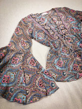 Cargar imagen en el visor de la galería, Blusa Gitana Rosa Pastel (M-L)
