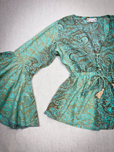 Cargar imagen en el visor de la galería, Blusa Gitana Turquesa (S-M)
