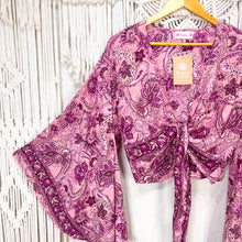 Cargar imagen en el visor de la galería, Top Kimono Fucsia (estándar)
