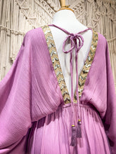 Cargar imagen en el visor de la galería, Kaftan Sarah Lila (S-L)
