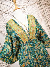 Cargar imagen en el visor de la galería, Vestido Anís Mehendi Verde (estándar)
