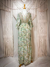 Cargar imagen en el visor de la galería, Vestido Anís Green Gold (estándar)
