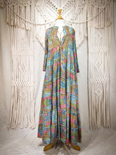 Cargar imagen en el visor de la galería, Vestido Alma Primavera (M-L))
