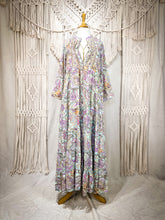 Cargar imagen en el visor de la galería, Vestido Alma Light Colours(M-L)
