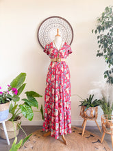 Cargar imagen en el visor de la galería, Vestido Ananda Coral (S-M)
