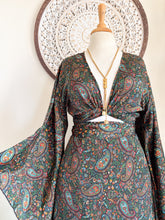 Cargar imagen en el visor de la galería, Conjunto Goa Floral
