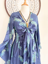 Cargar imagen en el visor de la galería, Kimono Tribu Margaritas
