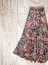 Cargar imagen en el visor de la galería, Pollera Boho Black (S-M)
