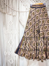 Cargar imagen en el visor de la galería, Pollera Boho Gold (S-M)

