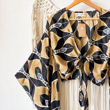 Cargar imagen en el visor de la galería, Top Kimono Gold Black
