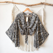 Cargar imagen en el visor de la galería, Top Kimono Print Gold
