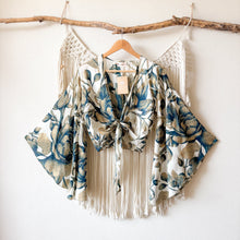 Cargar imagen en el visor de la galería, Top Kimono Rosas
