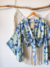 Cargar imagen en el visor de la galería, Top Kimono Green Blue
