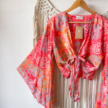 Cargar imagen en el visor de la galería, Top Kimono Coral

