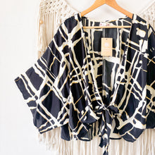 Cargar imagen en el visor de la galería, Top Mumbai Black Gold
