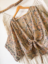 Cargar imagen en el visor de la galería, Top Mumbai Asia
